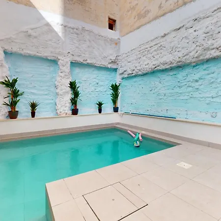 Apartment Colorful Penthouse Center 5a