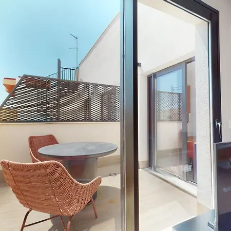 Colorful Penthouse Center 5a アパート アリカンテ